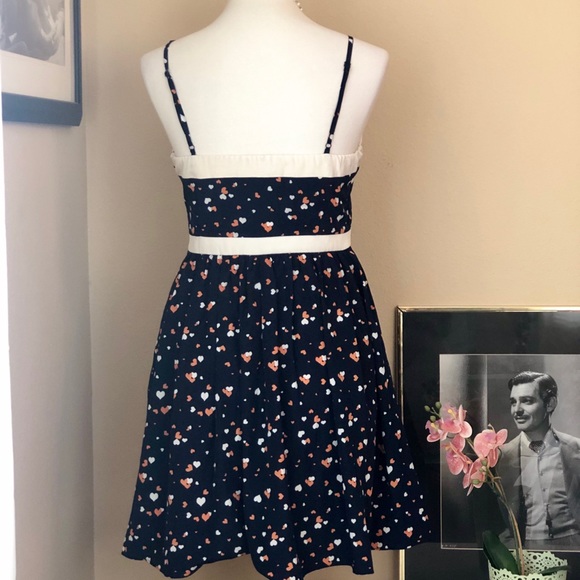 Minuet beautiful heart dress - Picture 4 of 5